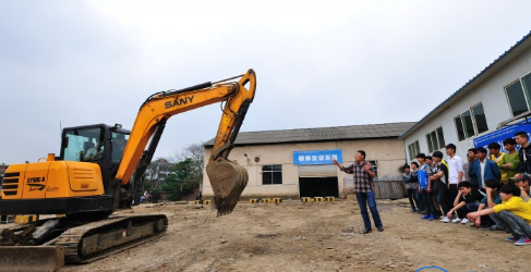 贵州铁路技师学院工程机械驾驶与维修专业招生简介暨建筑工程用机械销售前景展望