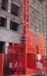 塔吊与施工升降机选购指南 山东大汉建设机械销售公司专业解析